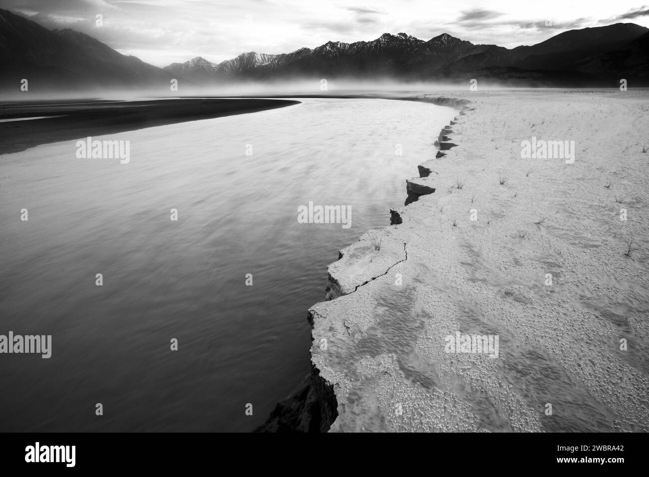 Paysage avec rivière, parc national Kluane, Yukon, Canada Banque D'Images
