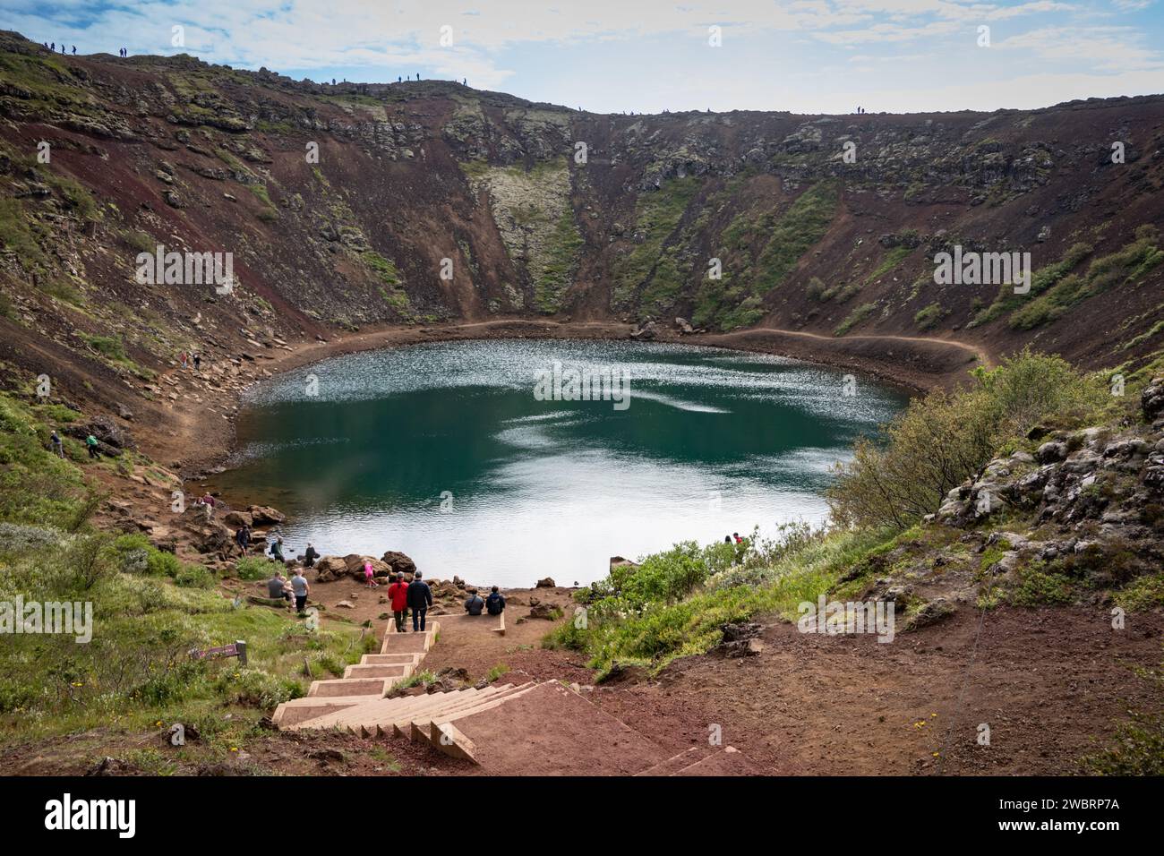 Lac de cratère volcanique Kérid dans la région de Grímsnes au sud de l'Islande, le long du cercle d'Or Banque D'Images