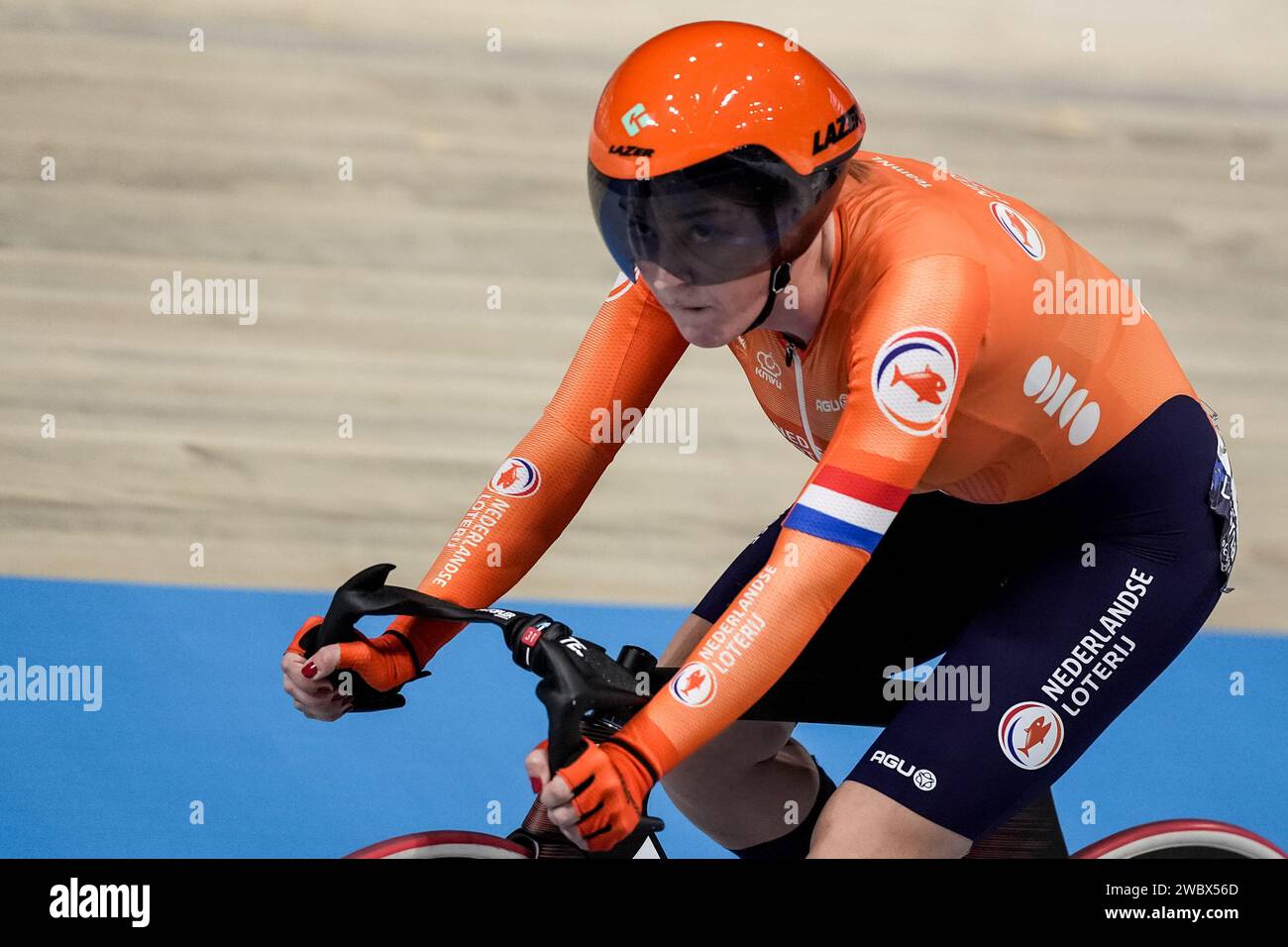 Apeldoorn, pays-Bas. 12 janvier 2025. APELDOORN, PAYS-BAS - 12 JANVIER : Marit Raaijmakers des pays-Bas en compétition dans la course aux points Omnium féminine au jour 3 des Championnats d'Europe UEC Track Elite 2024 à Omnisport le 12 janvier 2025 à Apeldoorn, pays-Bas. (Photo de Rene Nijhuis/Agence BSR) crédit : Agence BSR/Alamy Live News Banque D'Images