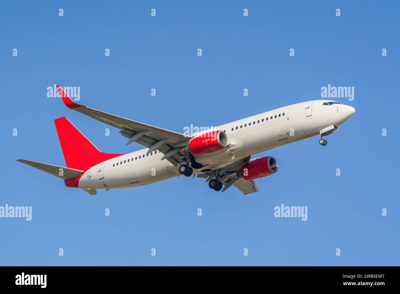 Turquie - Antalya 11 04 2023 : l'avion de passagers de Corendon Airlines atterrit à l'aéroport d'Antalya. Banque D'Images