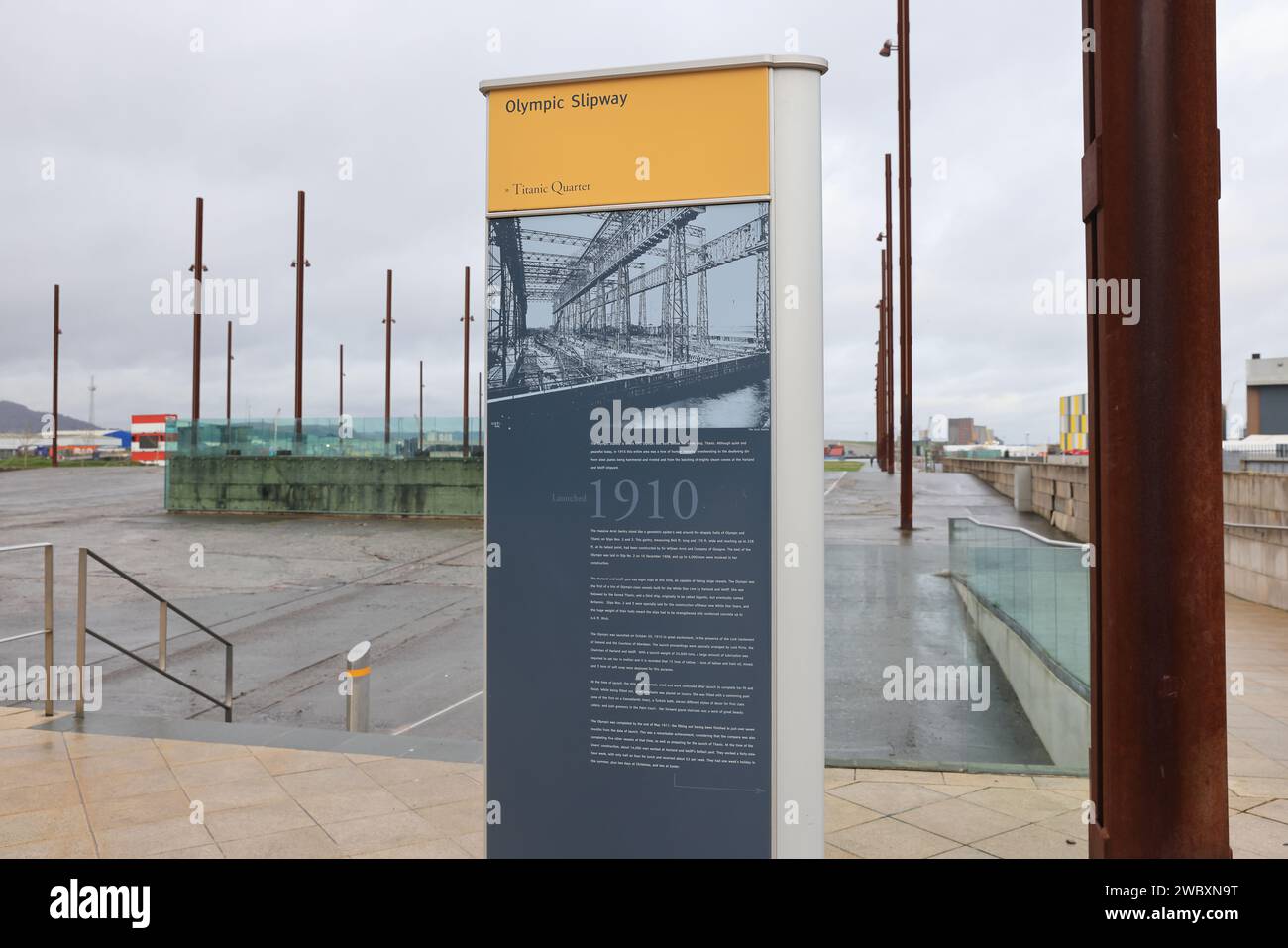 La cale olympique dans le chantier Harland & Wolff où le RMS Olympic a été construit à côté de son navire jumeau Titanic, dans le quartier Titanic, Belfast, ni, Royaume-Uni Banque D'Images