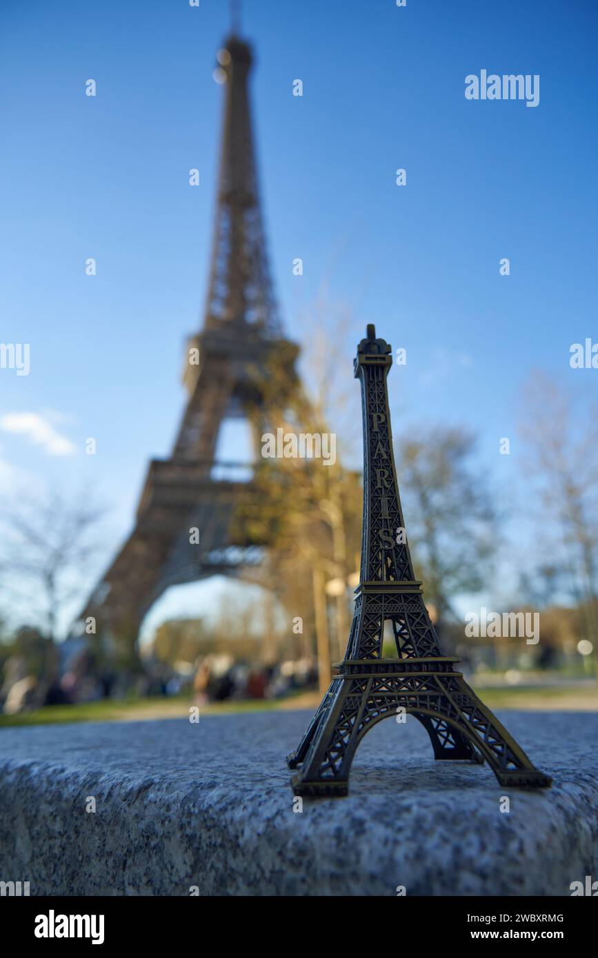 Eifel Tower souvenir Banque D'Images