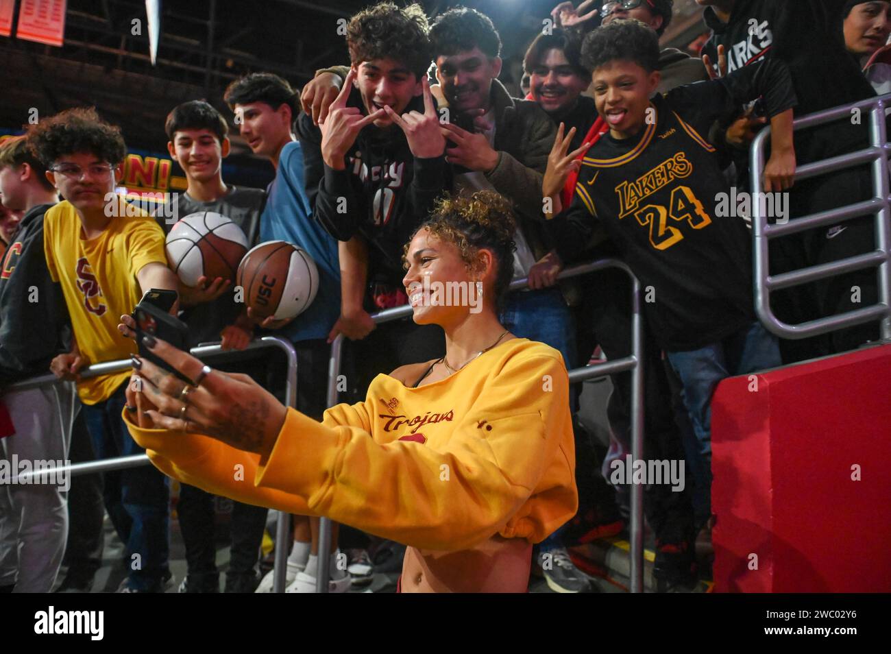 La joueuse de soccer professionnelle américaine Trinity Rodman après un match de basket-ball de la NCAA, jeudi 9 novembre 2023, à Los Angeles. Les chevaux de Troie de l'USC ont battu les Bakersfield 85-59. (Dylan Stewart/image du sport) Banque D'Images