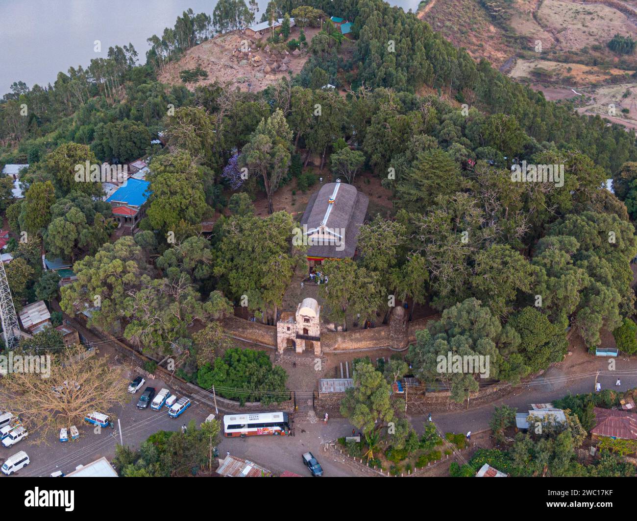 Vue aérienne de l'église Debre Birhan Selassie dans la ville de Gondar, Ethiopie Banque D'Images