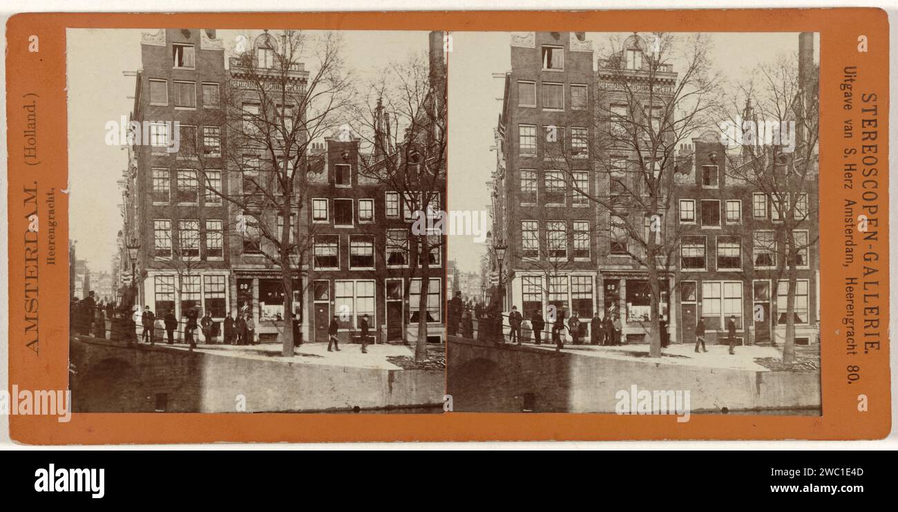 Vue de Herengracht 80, où se trouve l'atelier S. Herz, 1892 - 1902 Stereography Amsterdam Cardboard. papier albumen print logement urbain. canal Herengracht Banque D'Images