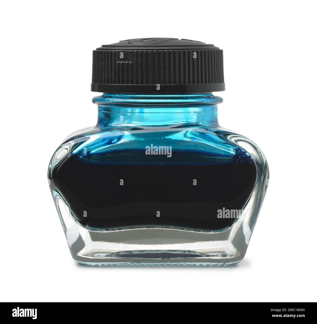 Vue de face de l'encrier en verre avec encre bleue isolée sur blanc Banque D'Images