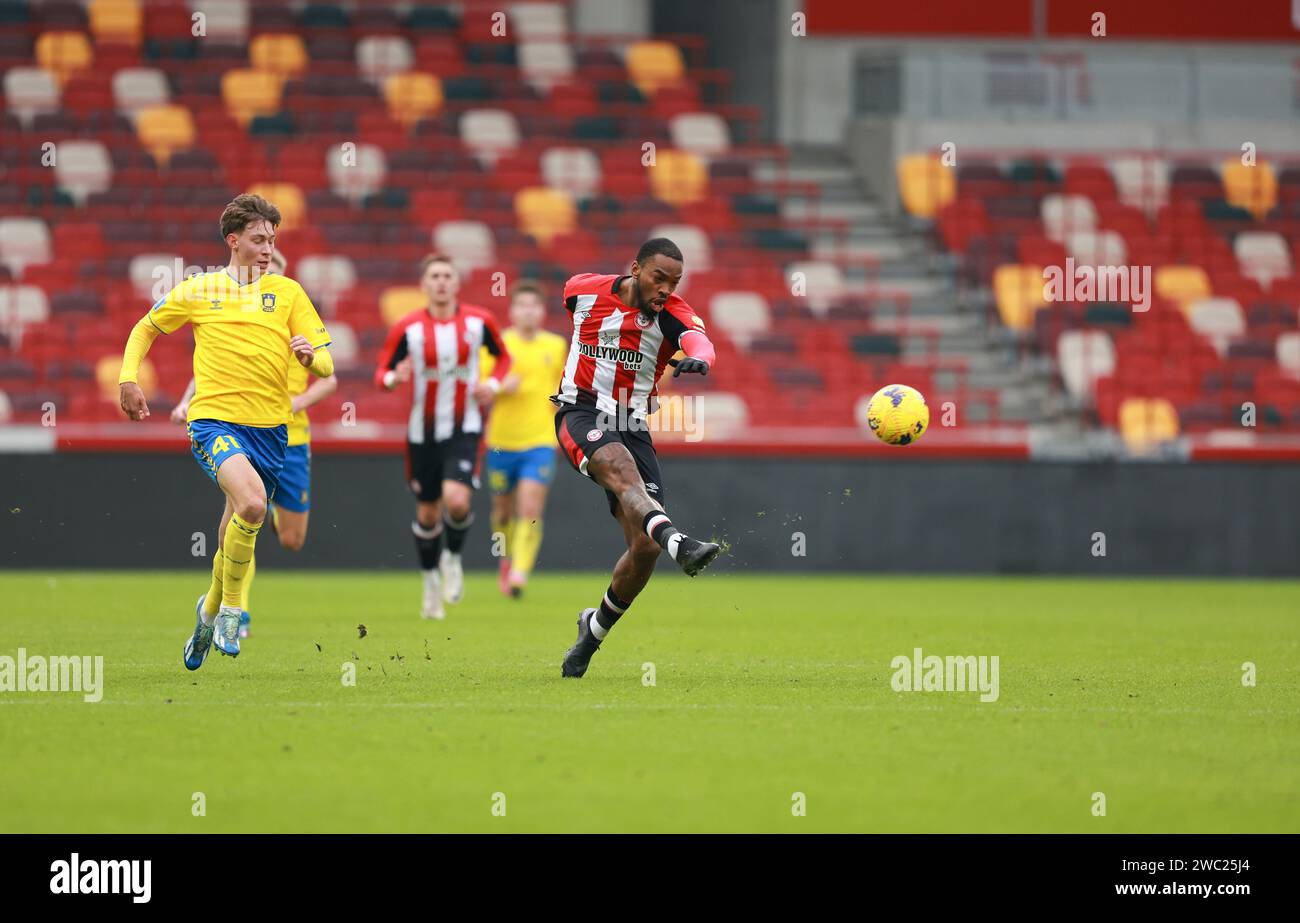 Brentford, Royaume-Uni, 13 janvier 2024. Ivan Toney de Brentford tente un tir au but pendant Brentford v Brondby FC - friendly. Crédit : George Tewkesbury/Brentford FC/Alamy Live News Banque D'Images
