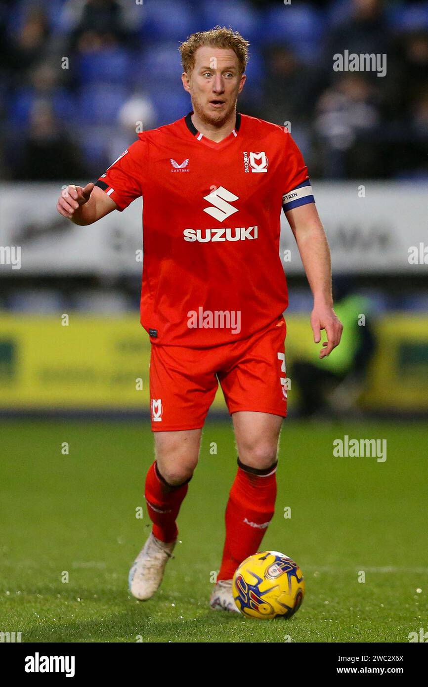 Birkenhead, Royaume-Uni. 13 janvier 2024. Dean Lewington de Milton Keynes dons en action. EFL Skybet football League Two Match, Tranmere Rovers v MK dons à Prenton Park, Birkenhead, Wirral le samedi 13 janvier 2024. Cette image ne peut être utilisée qu'à des fins éditoriales. Usage éditorial uniquement, .pic par Chris Stading/ crédit : Andrew Orchard photographie sportive/Alamy Live News Banque D'Images