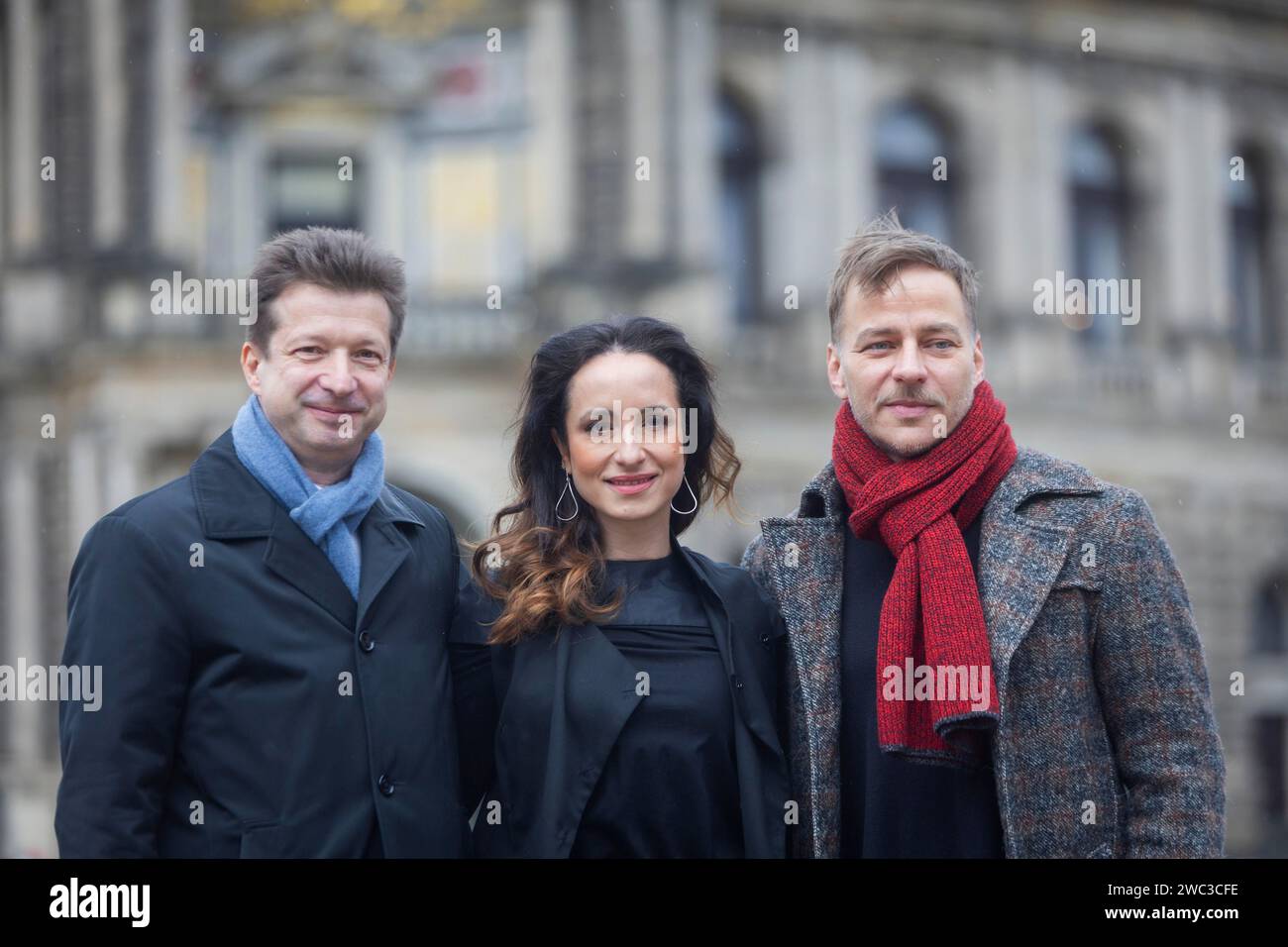 Stephanie Stumph et Tom Wlaschiha et Wolf-Dieter Jacobi, président du Semper Opera ball e.V. - événement de presse pour la présentation du Semper Banque D'Images