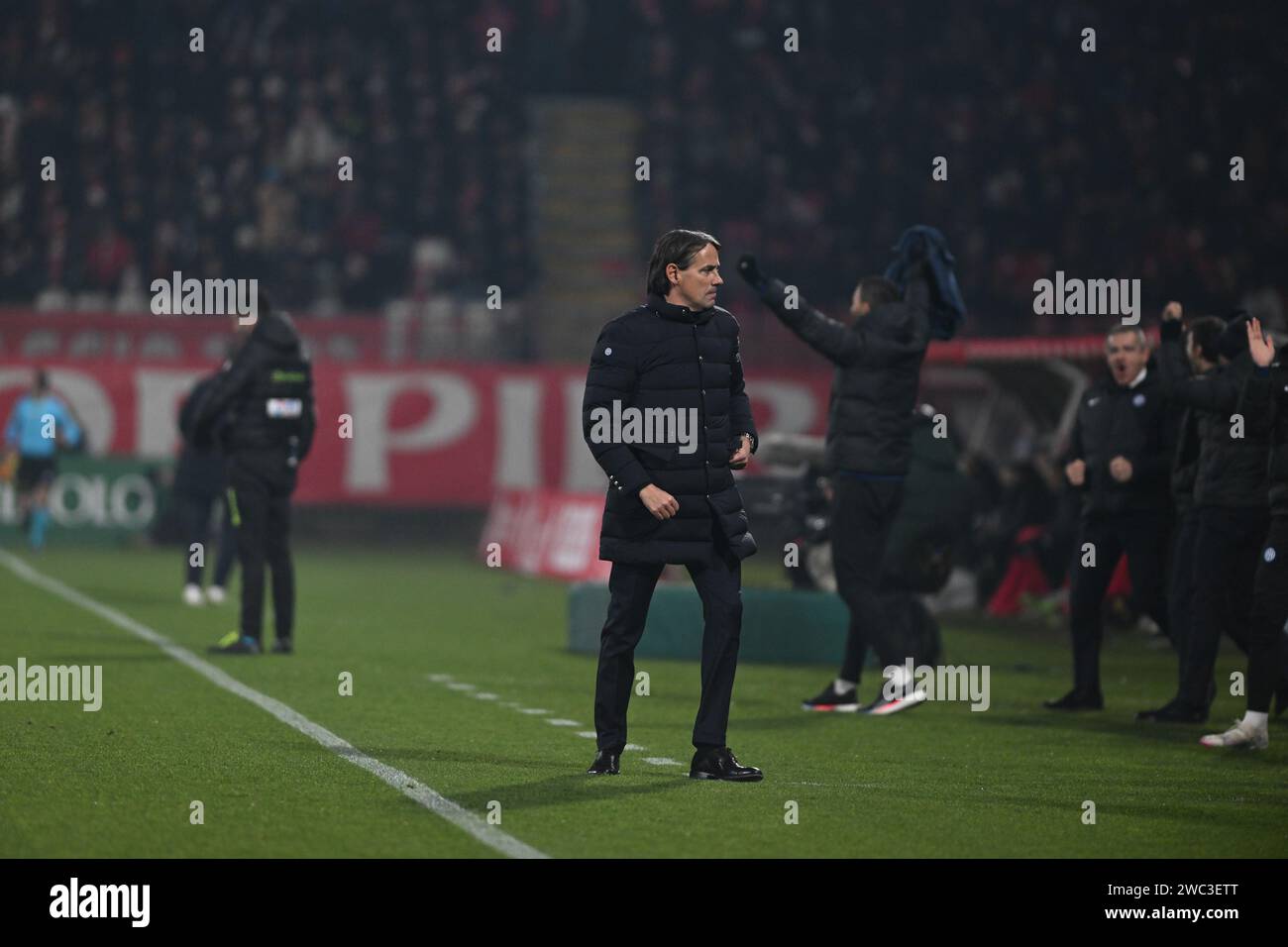 Entraîneur-chef Simone Inzaghi du FC Inter lors du match italien de Serie A entre l'AC Monza et l'Inter FC Internazionale le 13 janvier 2024 au stade U-Power de Monza, en Italie. Photo Tiziano Ballabio Banque D'Images