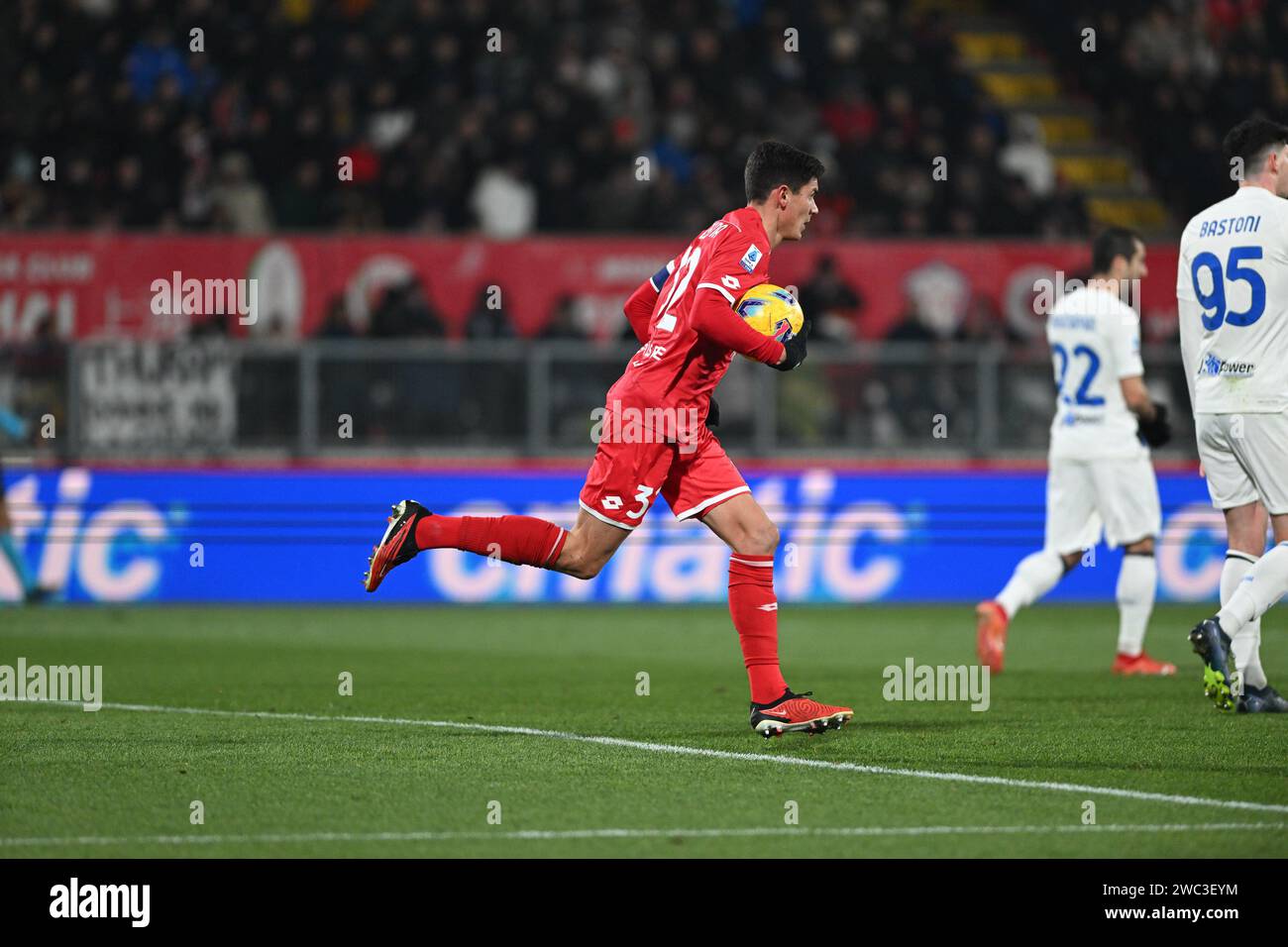 Matteo Pessina de l'AC Monza lors du match de football italien Serie A entre l'AC Monza et l'Inter FC Internazionale le 13 janvier 2024 au stade U-Power de Monza, en Italie. Photo Tiziano Ballabio Banque D'Images