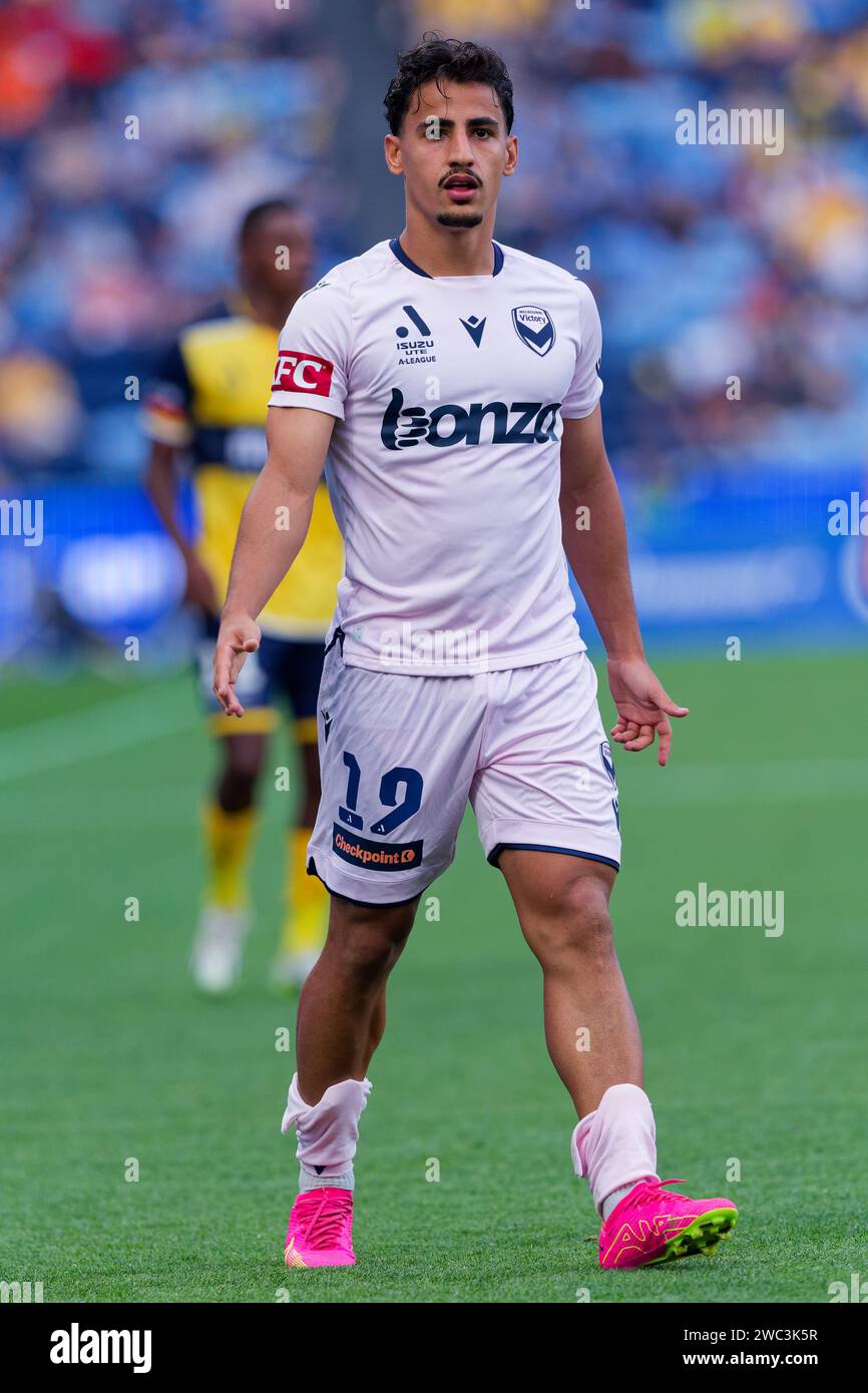 Sydney, Australie. 13 janvier 2024. Daniel Arzani de Victory se penche sur le match A-League Men Rd27 entre les Central Coast Mariners et Melbourne Victory à l'Allianz Stadium le 13 janvier 2024 à Sydney, en Australie Credit : IOIO IMAGES/Alamy Live News Banque D'Images