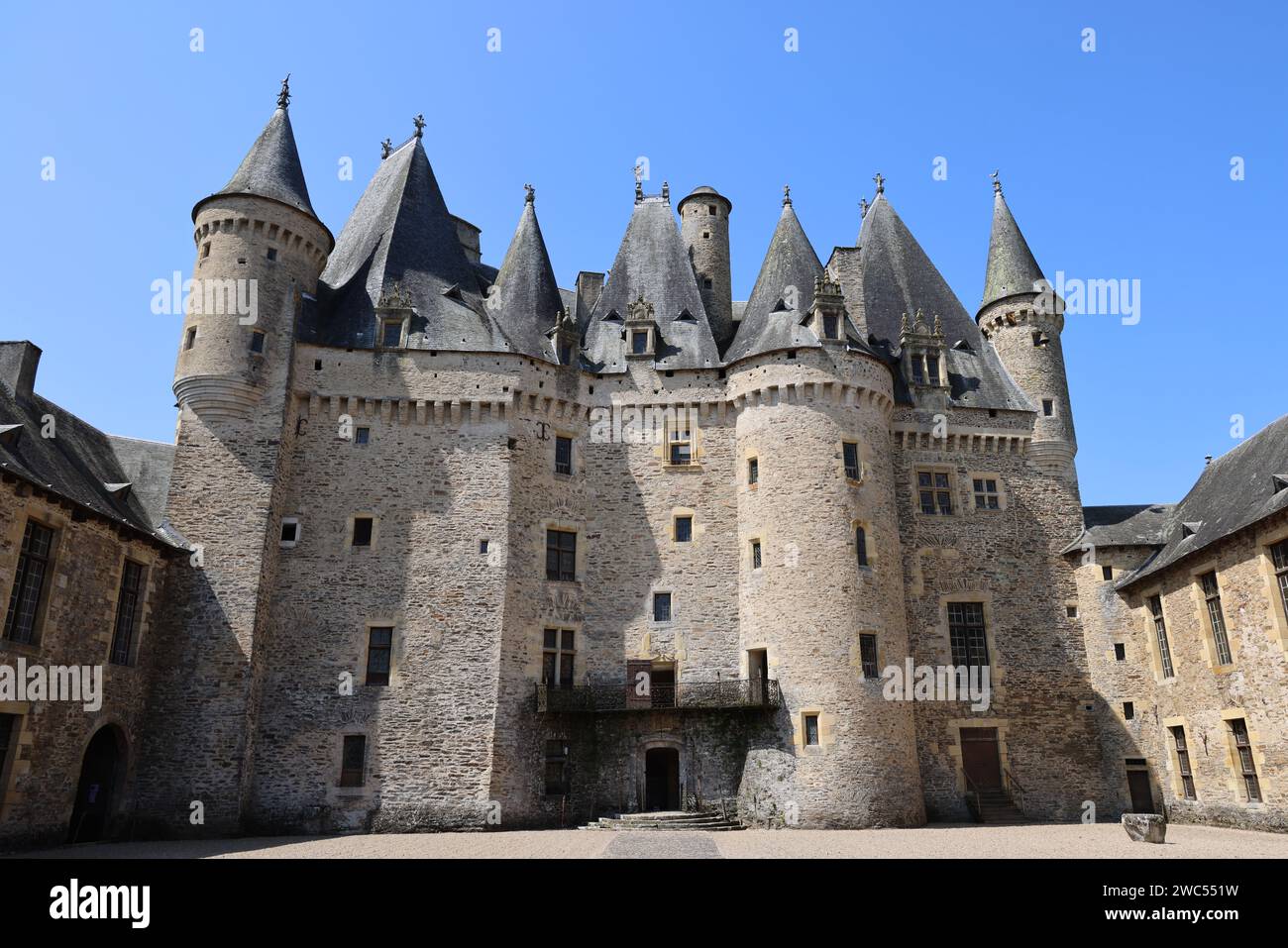 Château de Jumilhac (13e-18e siècle), château fort rénové à la Renaissance, en Périgord Vert. Histoire, voyage dans le passé, architectur Banque D'Images Château de Jumilhac (13e-18e siècle), château fort rénové à la Renaissance, en Périgord Vert. Histoire, voyage dans le passé, architectur Banque D'Images