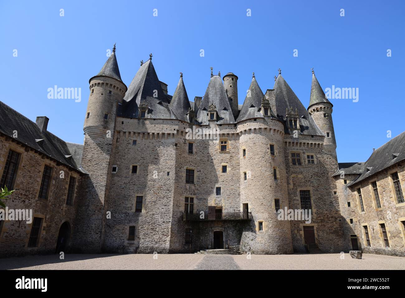 Château de Jumilhac (13e-18e siècle), château fort rénové à la Renaissance, en Périgord Vert. Histoire, voyage dans le passé, architectur Banque D'Images Château de Jumilhac (13e-18e siècle), château fort rénové à la Renaissance, en Périgord Vert. Histoire, voyage dans le passé, architectur Banque D'Images