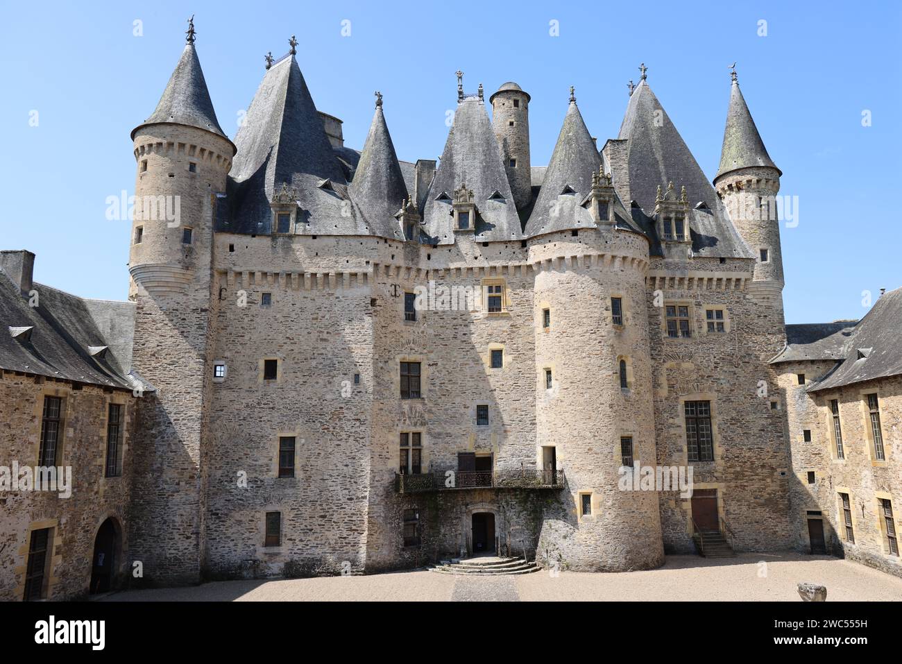 Château de Jumilhac (13e-18e siècle), château fort rénové à la Renaissance, en Périgord Vert. Histoire, voyage dans le passé, architectur Banque D'Images Château de Jumilhac (13e-18e siècle), château fort rénové à la Renaissance, en Périgord Vert. Histoire, voyage dans le passé, architectur Banque D'Images