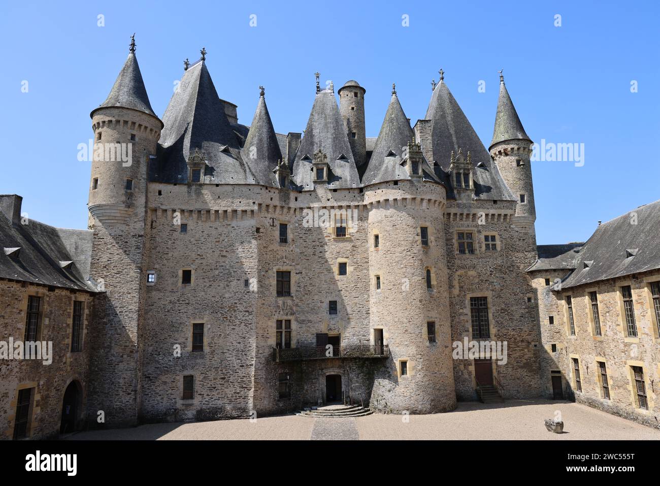 Château de Jumilhac (13e-18e siècle), château fort rénové à la Renaissance, en Périgord Vert. Histoire, voyage dans le passé, architectur Banque D'Images Château de Jumilhac (13e-18e siècle), château fort rénové à la Renaissance, en Périgord Vert. Histoire, voyage dans le passé, architectur Banque D'Images