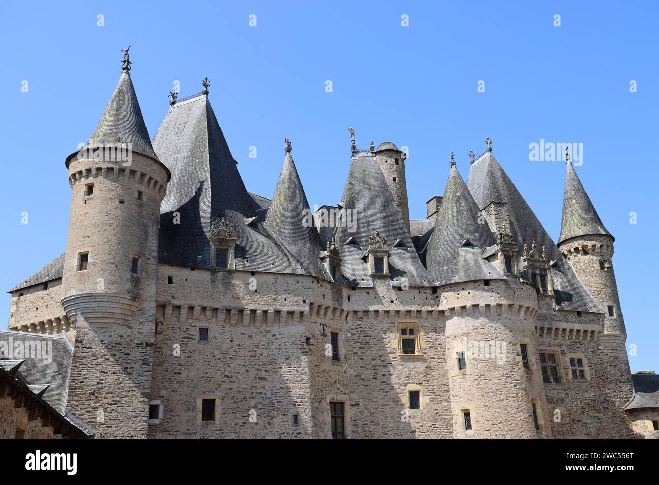 Château de Jumilhac (13e-18e siècle), château fort rénové à la Renaissance, en Périgord Vert. Histoire, voyage dans le passé, architectur Banque D'Images Château de Jumilhac (13e-18e siècle), château fort rénové à la Renaissance, en Périgord Vert. Histoire, voyage dans le passé, architectur Banque D'Images