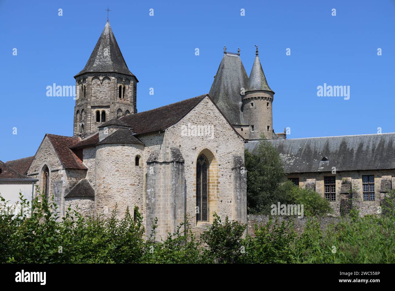 Château de Jumilhac (13e-18e siècle), château fort rénové à la Renaissance, en Périgord Vert. Histoire, voyage dans le passé, architectur Banque D'Images Château de Jumilhac (13e-18e siècle), château fort rénové à la Renaissance, en Périgord Vert. Histoire, voyage dans le passé, architectur Banque D'Images