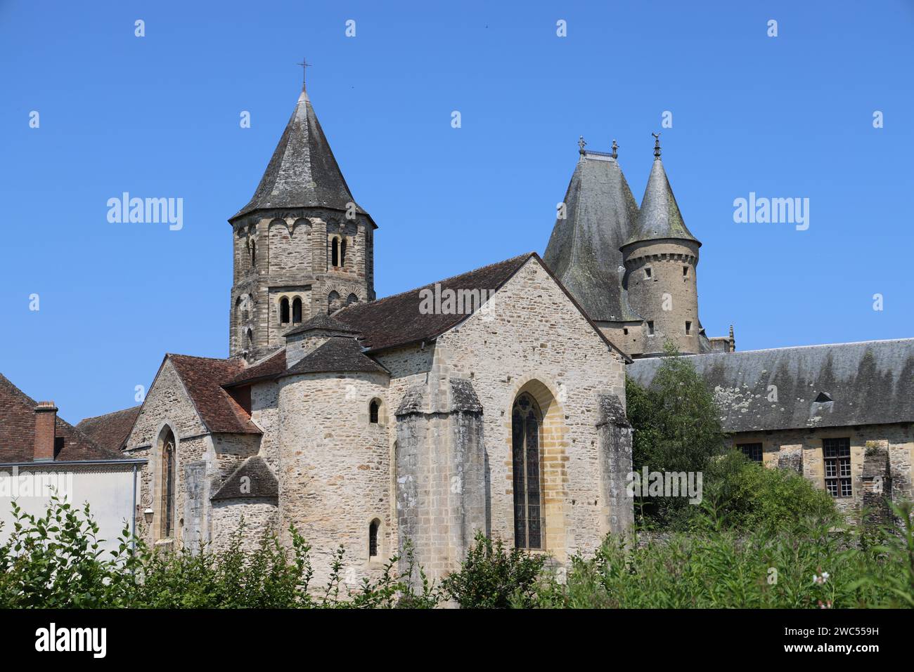Château de Jumilhac (13e-18e siècle), château fort rénové à la Renaissance, en Périgord Vert. Histoire, voyage dans le passé, architectur Banque D'Images Château de Jumilhac (13e-18e siècle), château fort rénové à la Renaissance, en Périgord Vert. Histoire, voyage dans le passé, architectur Banque D'Images