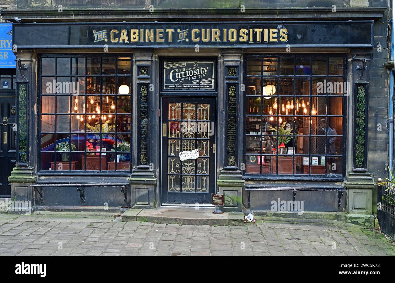 Cabinet of Curiosities shop, Haworth, West Yorkshire, Banque D'Images