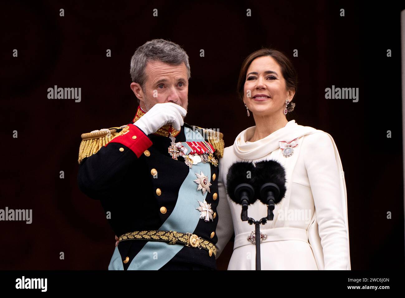 Le roi Frederik X et la reine Marie lors de la proclamation sur la