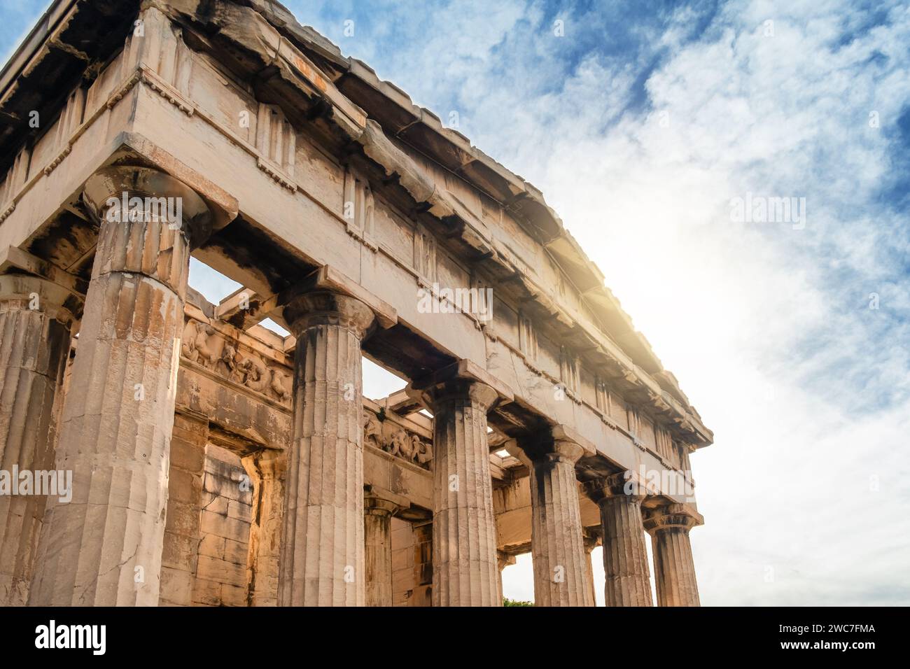 Temple d'Héphaïstos avec colonnade dorique dans l'Agora antique, Athènes, Grèce. Architecture grecque antique. Destination de voyage populaire Banque D'Images