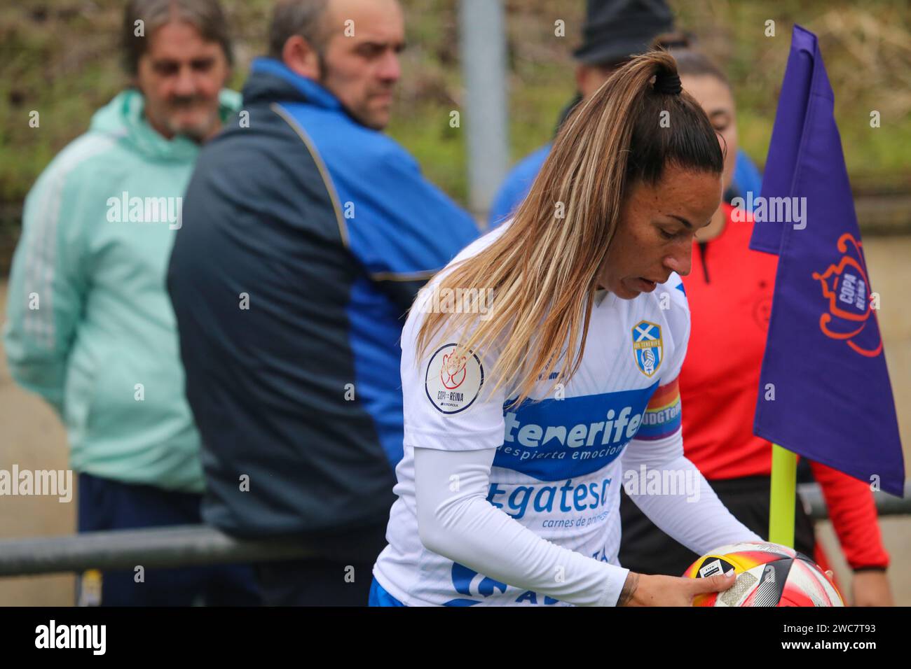 San Claudio, Espagne, le 14 janvier 2024 : Raquel Pena (23 ans), joueuse de L'UDG Tenerife, lors de la manche des 16 de la SM la Reina Cup 2023-24 entre le Real Oviedo FEM et l'UDG Tenerife, le 14 2024 janvier, au complexe sportif El Castañeo, à San Claudio, Espagne. Crédit : Alberto Brevers / Alamy Live News. Banque D'Images