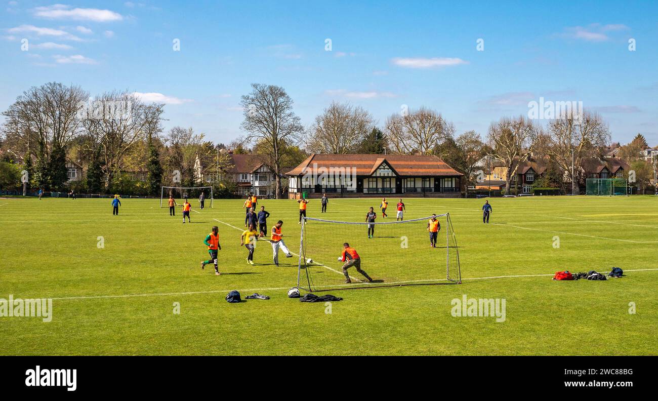 Football à Wardown Park, Luton, Bedfordshire Banque D'Images