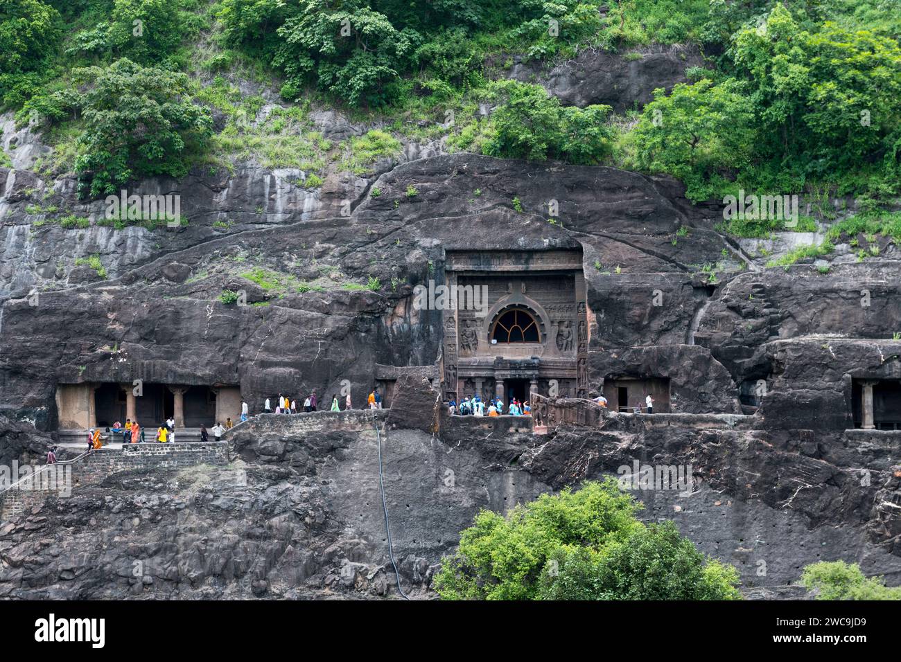 Entrées de grottes, Ajanta, Maharashtra, Inde Banque D'Images