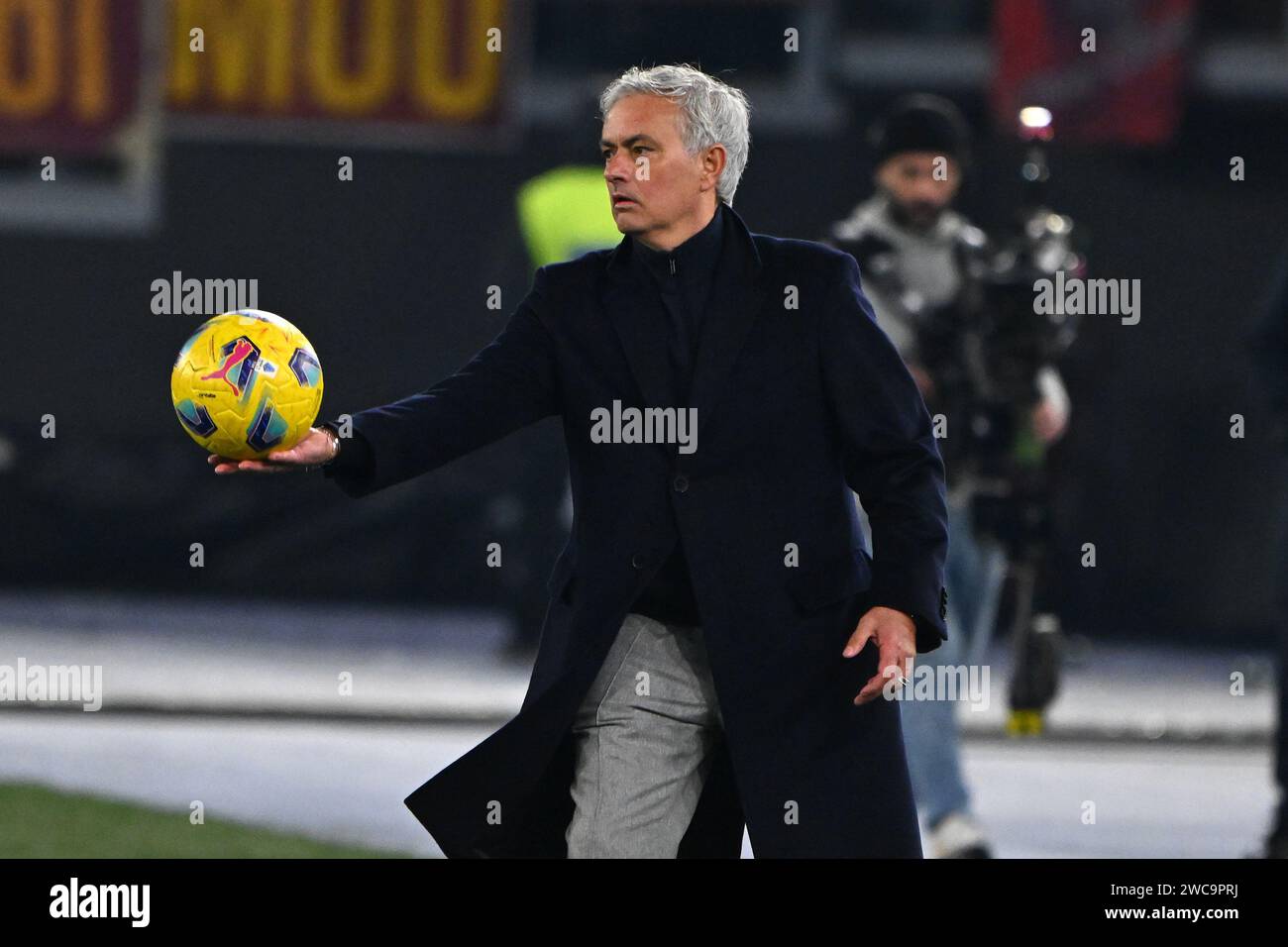 Jose Mourinho entraîneur-chef de L'AS Roma pendant le match de football Coppa Italia Frecciarossa entre SS Lazio et AS Roma au Stadio Olimpico à Rome, IT Banque D'Images