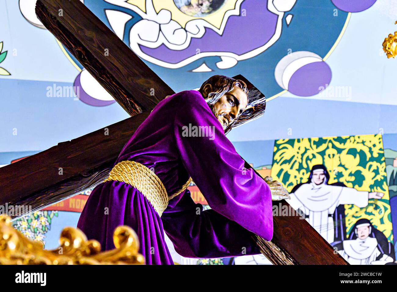 Malaga, Andalousie, Espagne ; 4 avril 2023 : semaine Sainte, passage de la très Sainte Vierge Marie d'espérance et passage du doux Nom de Jésus, dans le Basili Banque D'Images