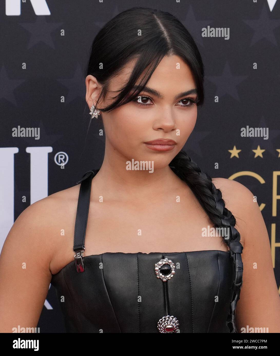 Los Angeles, États-Unis. 06 décembre 2022. Ariana Greenblatt arrive à la 29e cérémonie annuelle des Critics Choice Awards qui se tient au Barker Hangar à Santa Monica, CA le dimanche 14 janvier 2024. (Photo de Sthanlee B. Mirador/Sipa USA) crédit : SIPA USA/Alamy Live News Banque D'Images