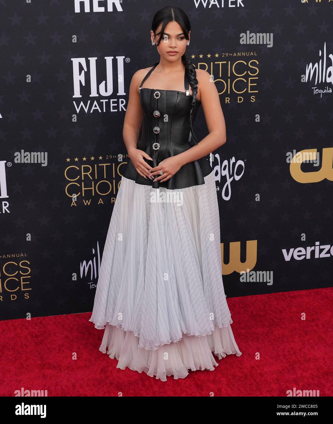 Ariana Greenblatt arrive à la 29e cérémonie annuelle des Critics Choice Awards qui se tient au Barker Hangar à Santa Monica, CA le dimanche 14 janvier 2024. (Photo de Sthanlee B. Mirador/Sipa USA) Banque D'Images