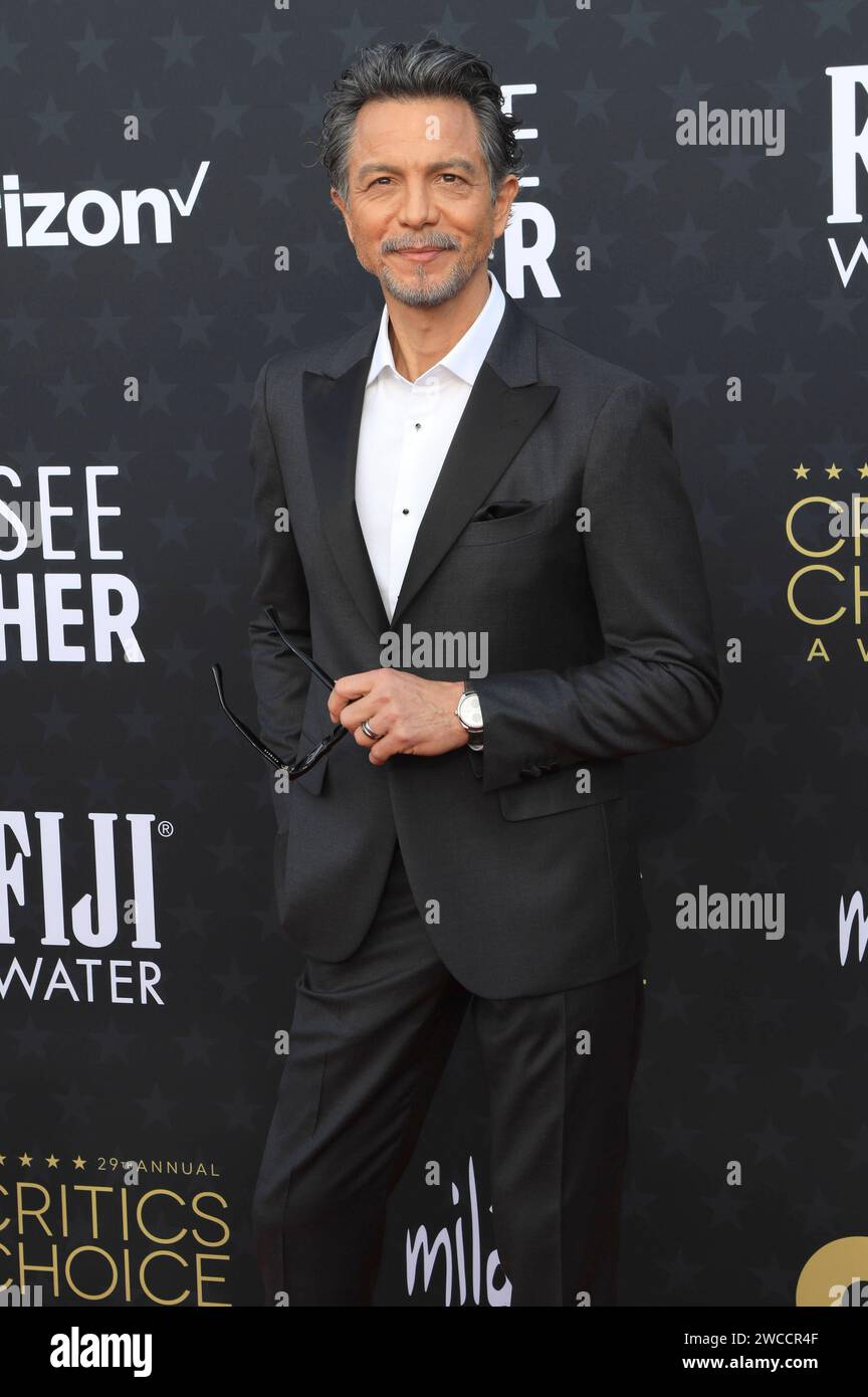 Benjamin Bratt BEI der Verleihung der 29. Critics Choice Awards im Barker Hangar. Santa Monica, 14.01.2024 *** Benjamin Bratt aux Critics Choice Awards 29 au Barker Hangar Santa Monica, 14 01 2024 Foto:XJ.xBlocx/xFuturexImagex Critics Choice 4107 Banque D'Images