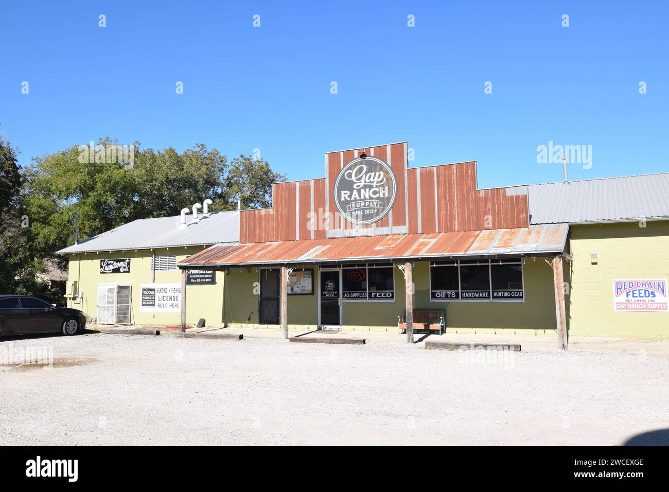 Magasin Gap Ranch Supply à Cranfills Gap Texas - novembre 2023 Banque D'Images