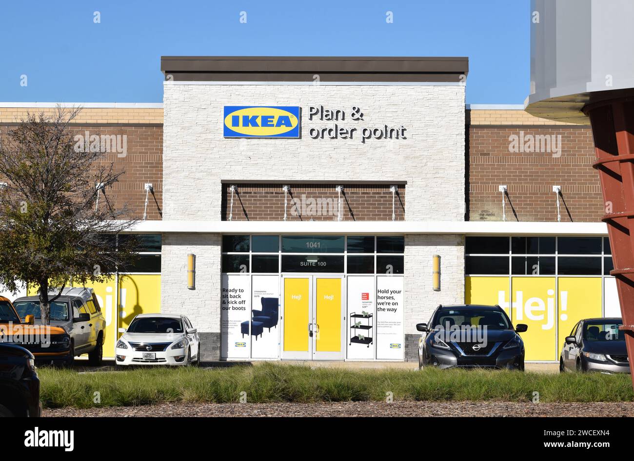 Magasin IKEA Plan & Order point par temps clair ensoleillé à Southlake TX - novembre 2023 Banque D'Images