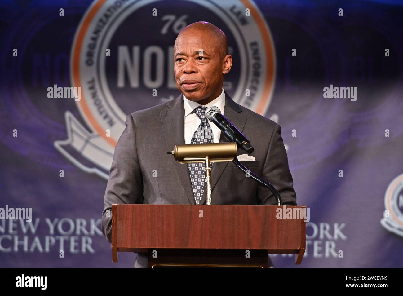 Le maire Eric Adams prononce une allocution à la National Organization of Black Law Enforcement Executives (NOBLE), chapitre de New York, « honorer l’héritage de Banque D'Images