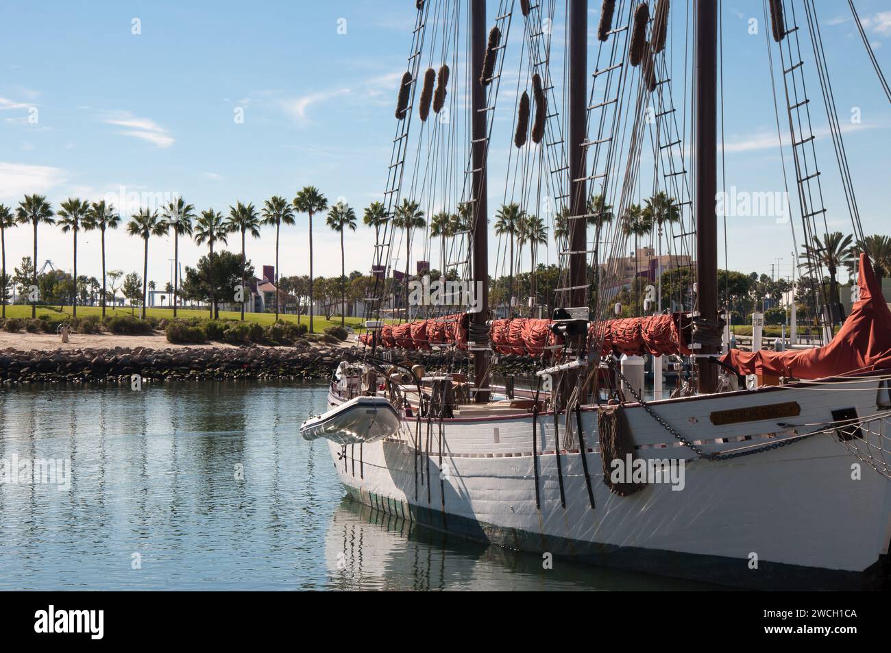 Long Beach, Los Angeles, Californie, États-Unis - 1 décembre 2013. Voilier nommé American Pride au port de long Beach, en Californie Banque D'Images