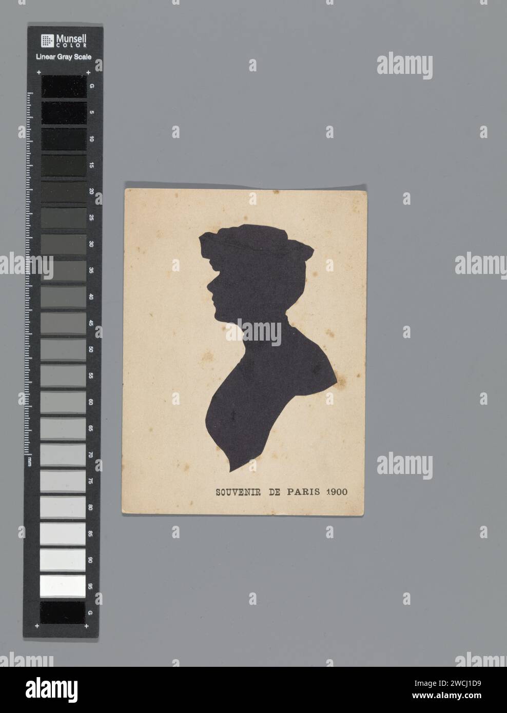 Silhouette d'une femme (Paris), Anonyme, c. 1860 - c. 1915 collage papier Paris collage Paris Banque D'Images