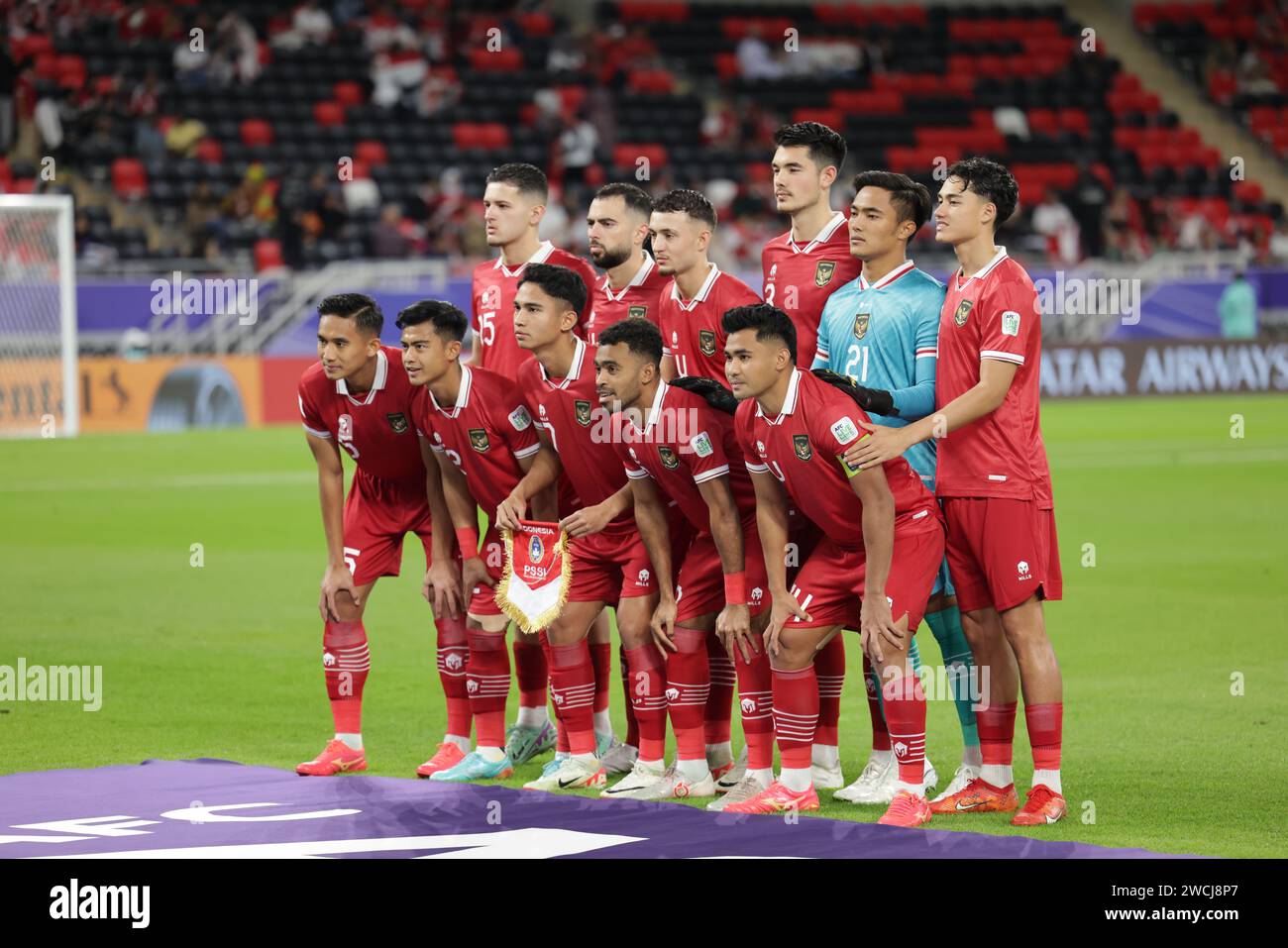 Qatar 15 janvier 2024 - photo de l'équipe Indonésie Rizky Ridho, Elkan Baggott, Marselino Ferdinan, Ernando Ari lors du match de coupe d'Asie AFC 2023 entre l'Indonésie et l'Irak au stade Ahmad bin Ali à Al-Rayyan, à l'ouest de Doha, Qatar, le 15 janvier 2024 Banque D'Images