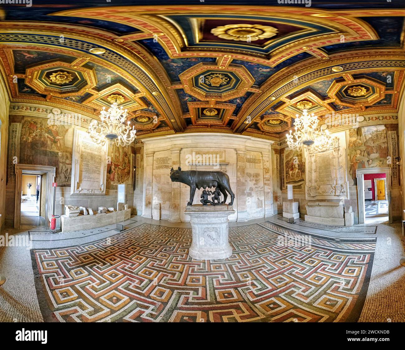 La statue de da Loba Capitolina avec Romulo et Remo au Musée Capitoline à Rome, Italie Banque D'Images