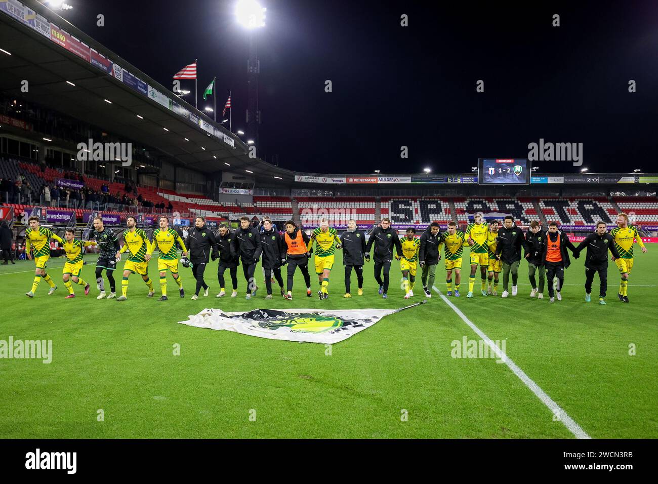 ROTTERDAM, PAYS-BAS - JANVIER 16 : Matteo Waem d'ado Den Haag, Kursad Surmeli d'ado Den Haag, Daryl van MIEGHEM d'ado Den Haag, Jort van der Sande d'ado Den Haag, Malik Sellouki d'ado Den Haag, Henri Koudossou d'ado Den Haag, Amir Absalem d'ado Den Haag, Sacha Komljenovic, d'ado Den Haag, Justin Che d'ado Den Haag, Gylermo Siereveld d'ado Den Haag, Tyrese Asante d'ado Den Haag, Daniel Granli d'ado Den Haag, Henk Veerman d'ado Den Haag, Lasse Vigen d'ado Den Haag, Joel Ideho d'ado Den Haag, Silvinho Esajas d'ado Den Haag, Jerry van Ewijk d'ado Den Haag, Alex Schalk d'ado Den H. Banque D'Images