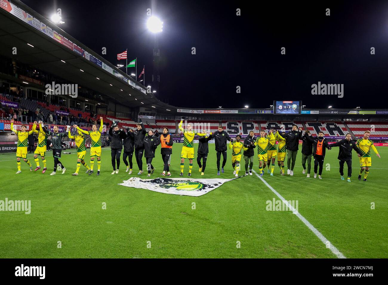 ROTTERDAM, PAYS-BAS - JANVIER 16 : Matteo Waem d'ado Den Haag, Kursad Surmeli d'ado Den Haag, Daryl van MIEGHEM d'ado Den Haag, Jort van der Sande d'ado Den Haag, Malik Sellouki d'ado Den Haag, Henri Koudossou d'ado Den Haag, Amir Absalem d'ado Den Haag, Sacha Komljenovic, d'ado Den Haag, Justin Che d'ado Den Haag, Gylermo Siereveld d'ado Den Haag, Tyrese Asante d'ado Den Haag, Daniel Granli d'ado Den Haag, Henk Veerman d'ado Den Haag, Lasse Vigen d'ado Den Haag, Joel Ideho d'ado Den Haag, Silvinho Esajas d'ado Den Haag, Jerry van Ewijk d'ado Den Haag, Alex Schalk d'ado Den H. Banque D'Images