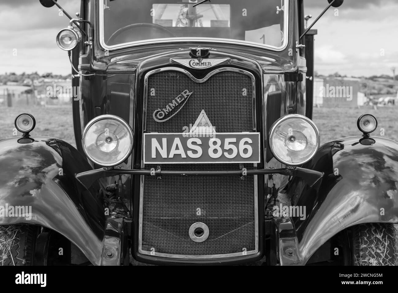 Low Ham.Somerset.United Kingdom.July 23rd 2023.Un camion de panne Commer restauré de 1932 est exposé au Somerset Steam and Country show Banque D'Images