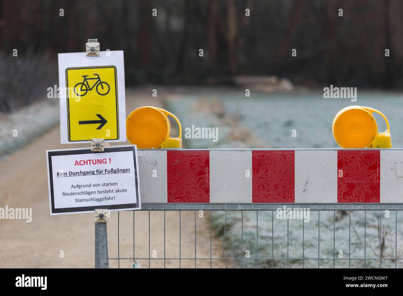 DANGER DE CHUTE - PANNEAUX DE SIGNALISATION ET SIGNALETIQUE