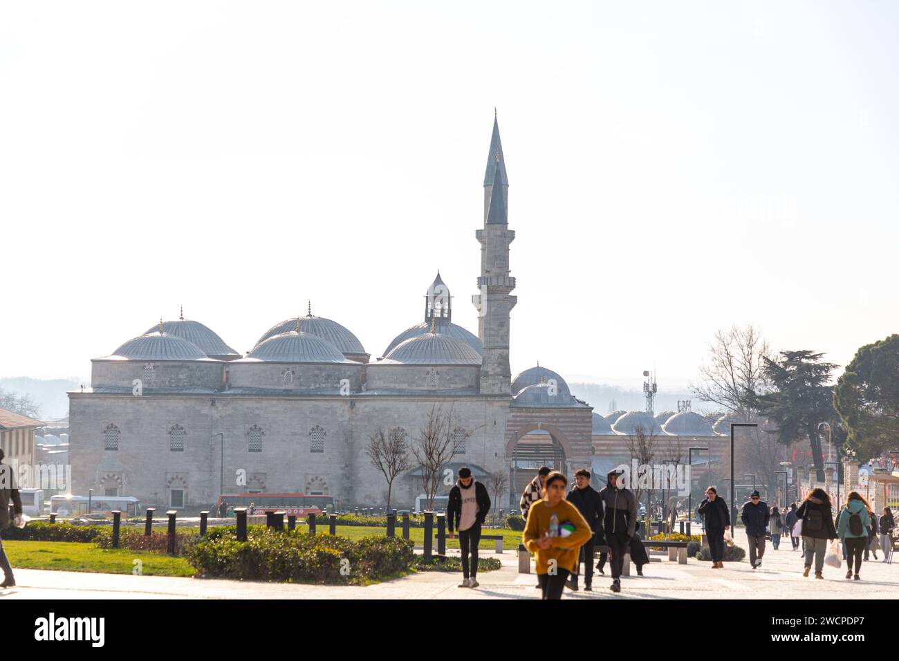 Edirne, Turkiye - 14 janvier 2024 : l'Eski Cami, la vieille mosquée construite au 15e siècle dans le centre d'Edirne, une capitale de l'Empire ottoman, T Banque D'Images