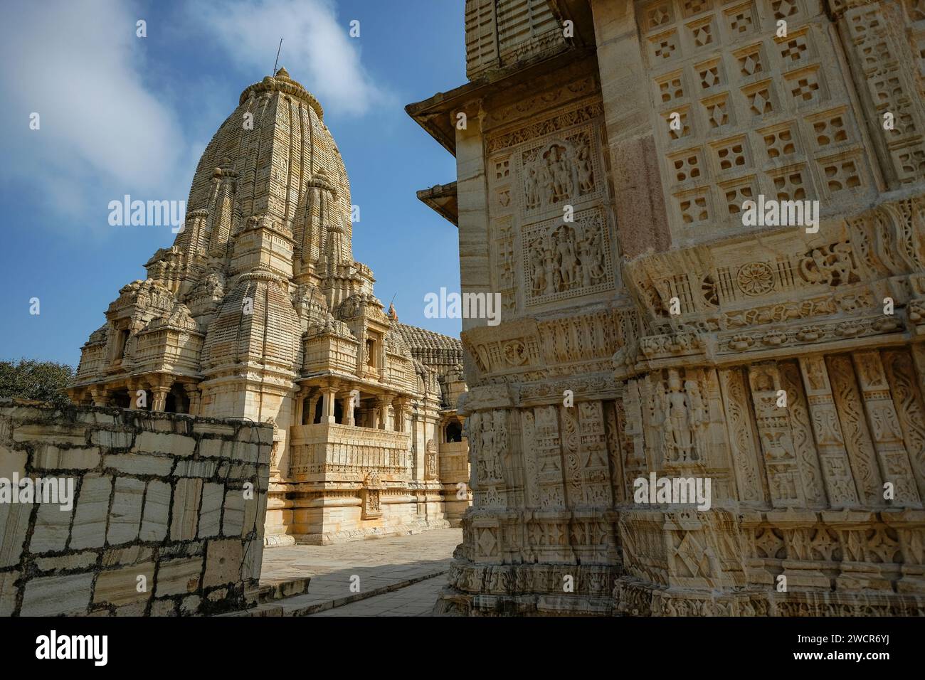 Chittorgarh, Inde - 6 janvier 2024 : Temple Meera et Temple Kumbha Shyam au fort de Chittorgarh à Chittorgarh, Rajasthan, Inde. Banque D'Images