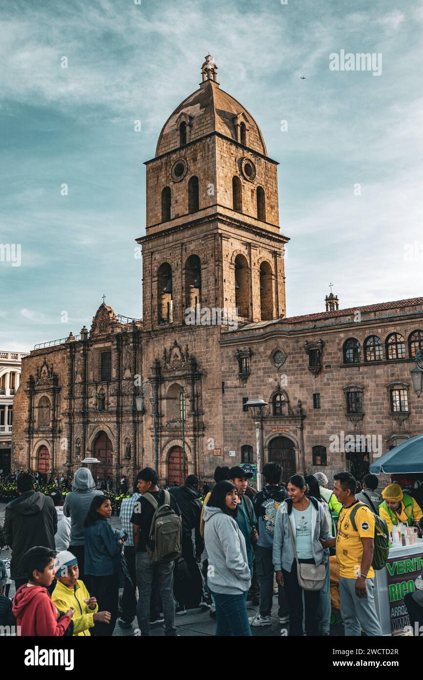 Plaza Mayor de San Francisco, la Paz, Bolivie, 2024 Banque D'Images
