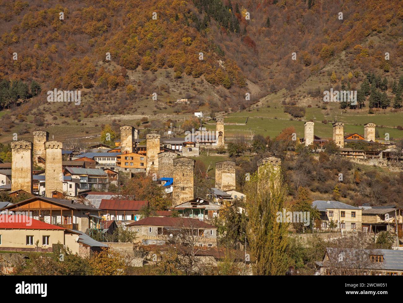 Vue de Mestia. Samegrelo-Zemo. Svaneti. Géorgie Banque D'Images