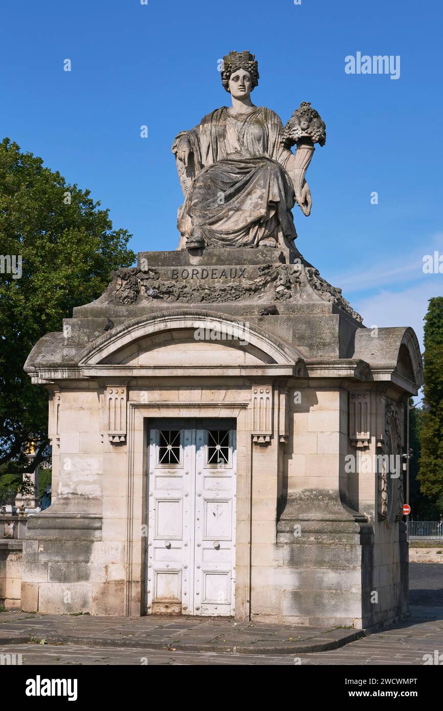 France, Paris, place de la Concorde, maison Gabriel, la ville de Bordeaux par le sculpteur Louis Denis Caillouette Banque D'Images